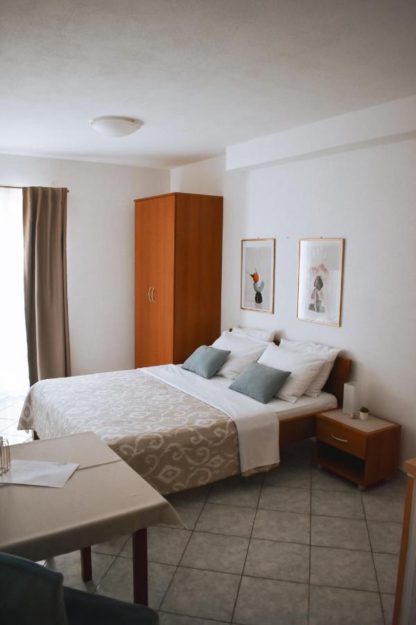 Appartamento Garden House Vodice Esterno foto