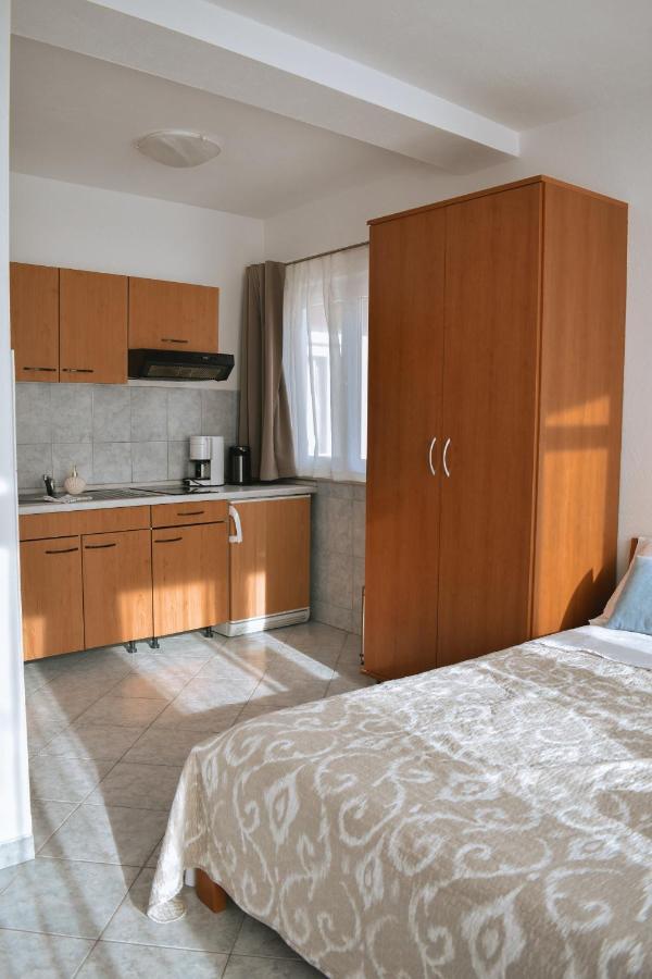 Appartamento Garden House Vodice Esterno foto