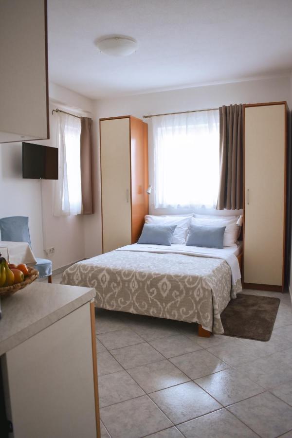 Appartamento Garden House Vodice Esterno foto